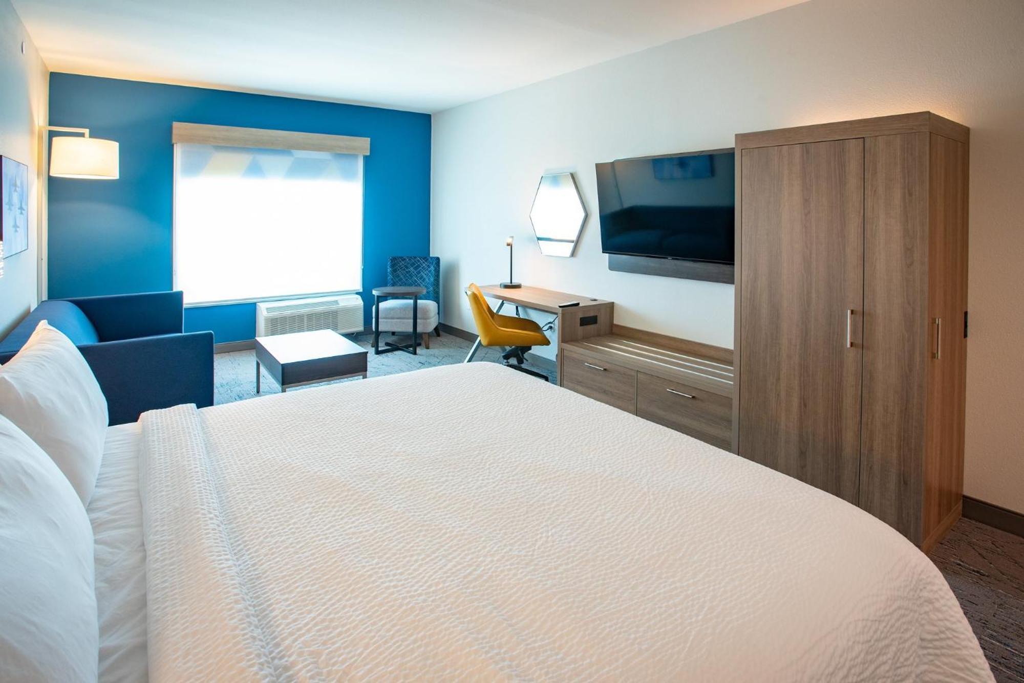 Hotel Express & Pensacola Airport North - I-10 By Ihg 2*