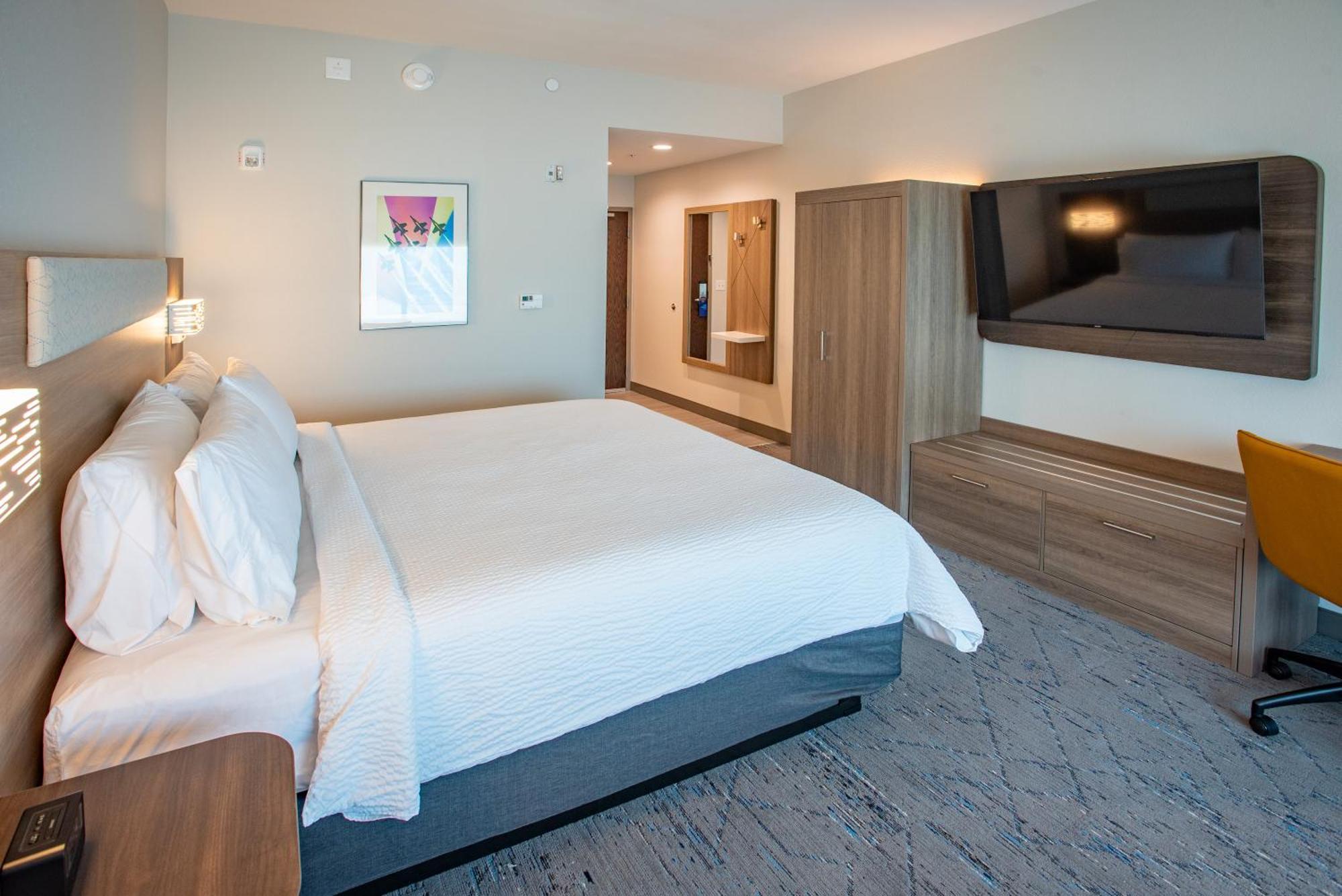 Hotel Express & Pensacola Airport North - I-10 By Ihg Ferry Pass