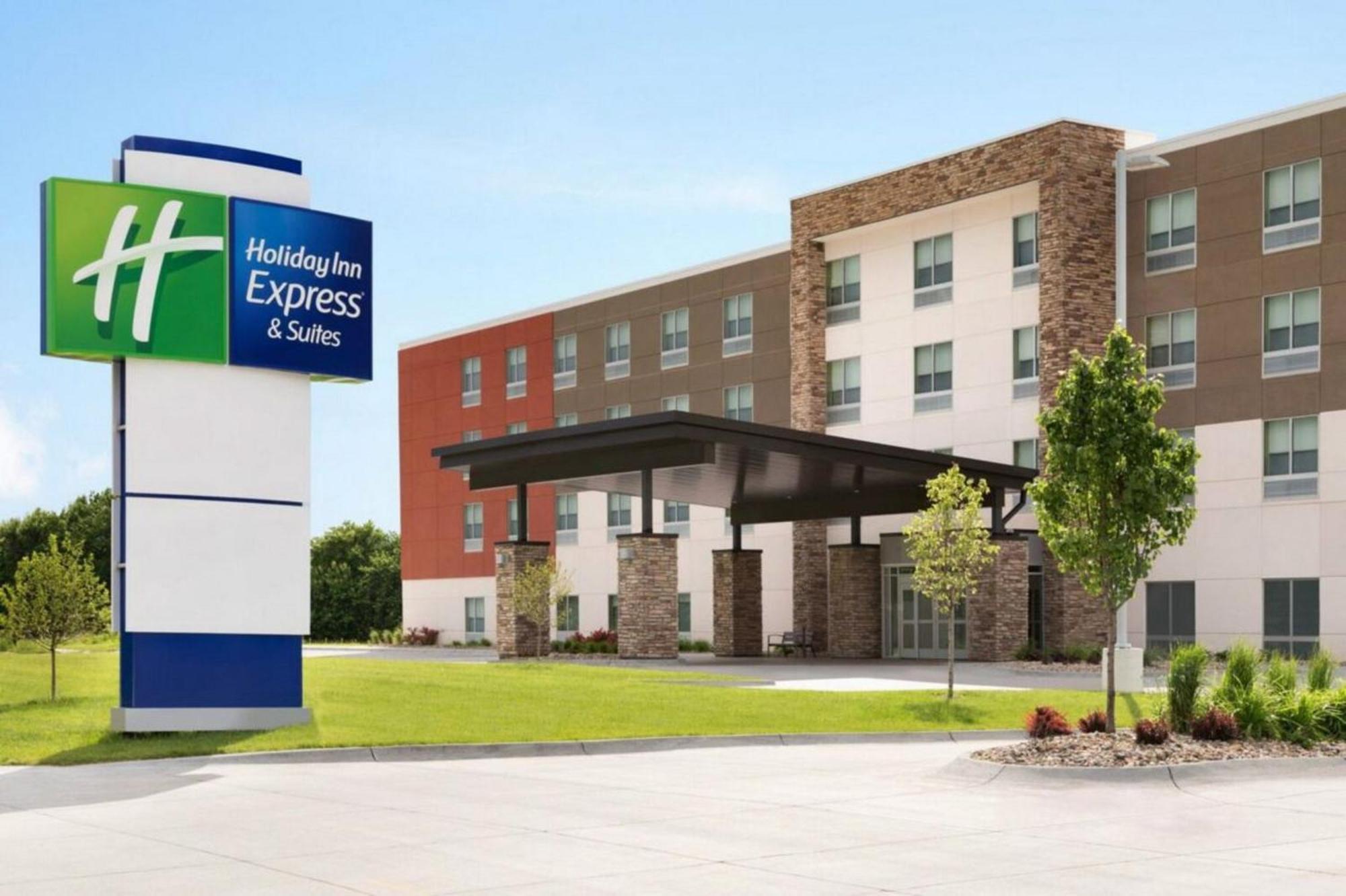 Hotel Express & Pensacola Airport North - I-10 By Ihg